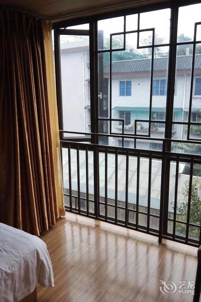 Dujiangyan Easy Hotel Εξωτερικό φωτογραφία